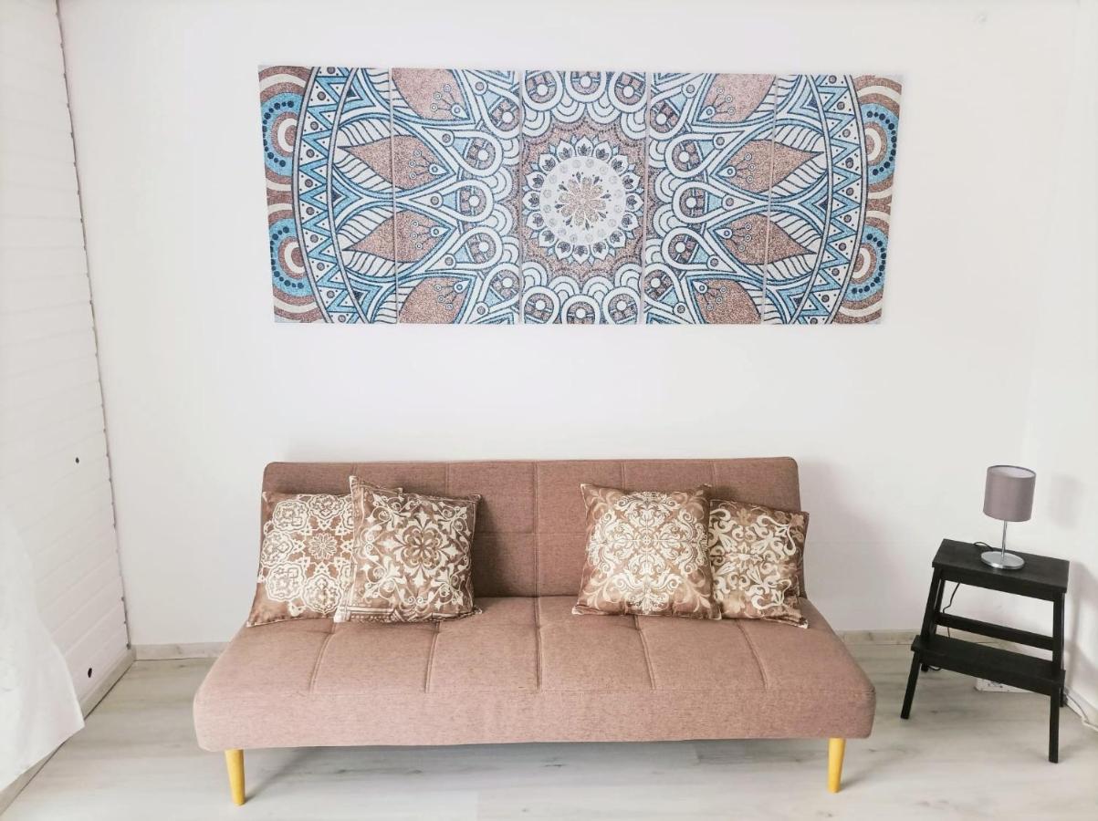 Kleine Ferienwohnung Mit Terrasse Am Waldrand 舍瑙 外观 照片
